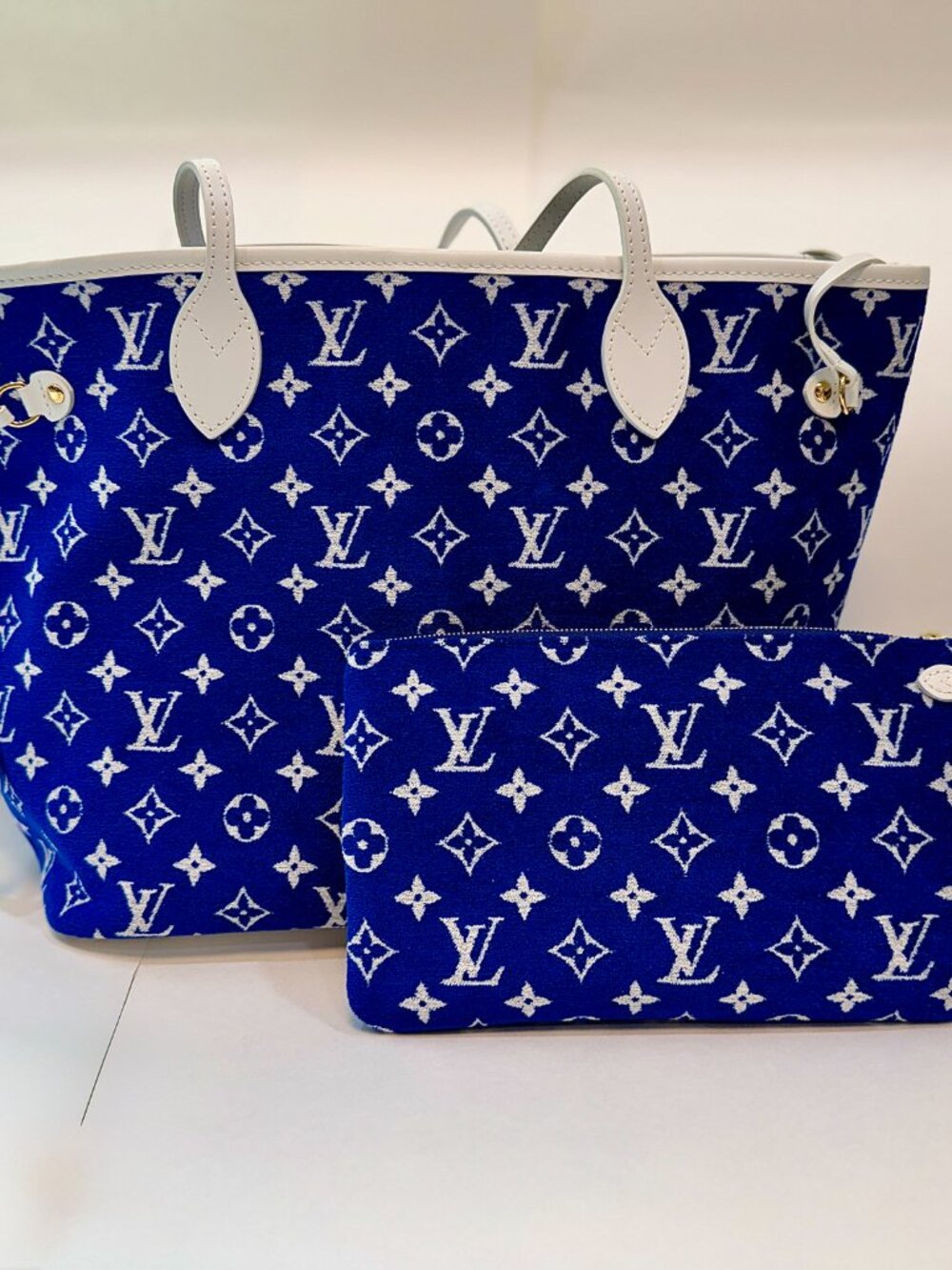 Louis Vuitton LV Match Neverfull MM Blue Velvet Monogram Tote w/ Pouch – NWT